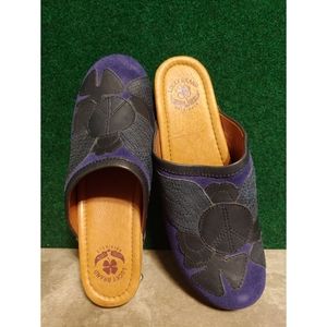 Lucky Brand blue clogs size 9.5